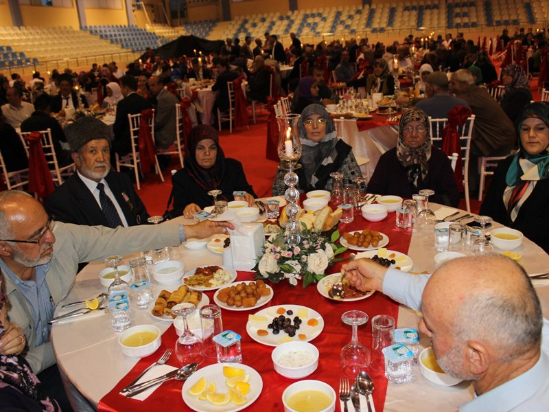 sehit_aileleri_ve_gazilerimiz_iftar_yemegi_programı