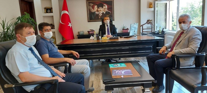 Orman İşletme Müdürü Ahmet Keser İlçe Kaymakamı Ömer Çimşit i Makamında Ziyaret Etti. 