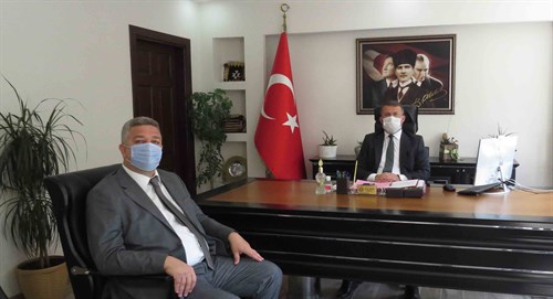 İlçe Emniyet Müdürü olarak İlçemize atanan Mehmet Akbulut İlçe Kaymakamını Makamında Ziyaret etti
