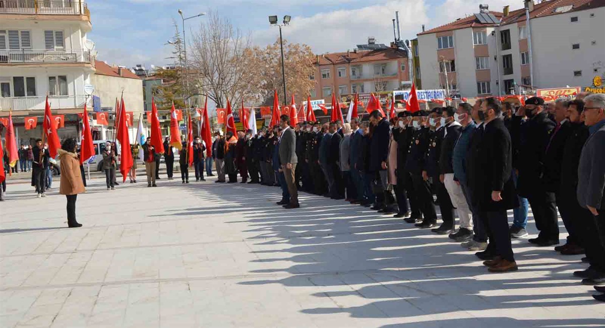 18 Mart Şehitler Günü kapsamında Anıt meydanında Çelenk koyma töreni gerçekleştirildi.